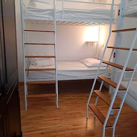 New Generation Hostel Como